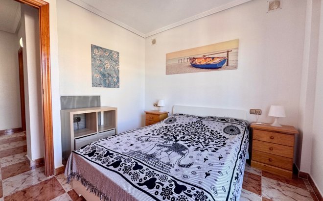 Resale - Terraced house -
Villamartin