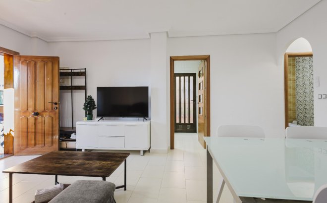 Resale - Villa -
Torrevieja - Costa Blanca