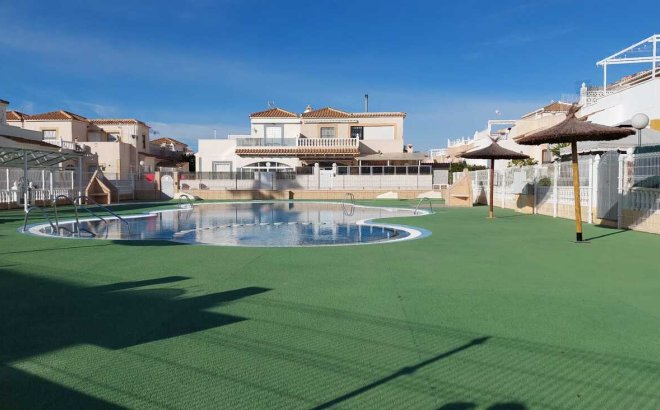 Resale - Quad House -
Orihuela Costa - Punta Prima