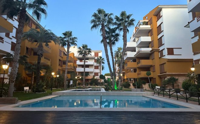 Resale - Apartment -
Punta Prima - Costa Blanca