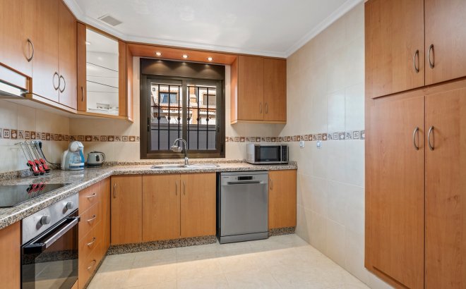 Resale - Villa -
San Miguel de Salinas - Inland