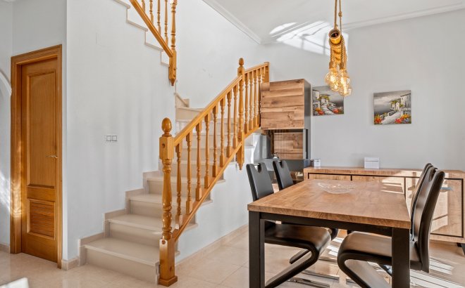 Resale - Villa -
San Miguel de Salinas - Inland