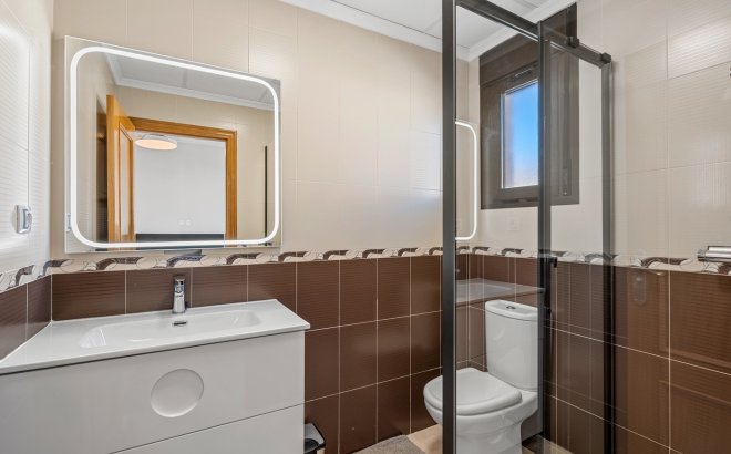 Resale - Villa -
San Miguel de Salinas - Inland