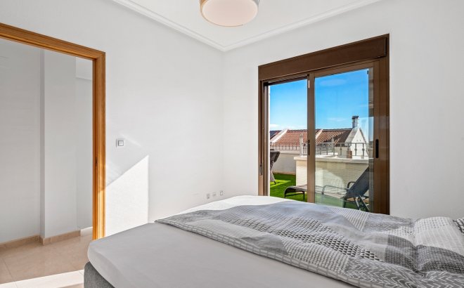 Resale - Villa -
San Miguel de Salinas - Inland