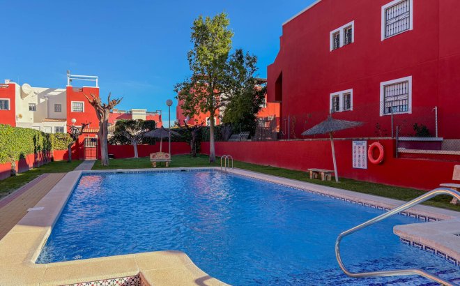 Resale - Apartment -
Los Altos - Costa Blanca