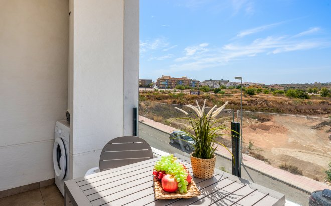 Resale - Apartment -
San Miguel de Salinas - Inland