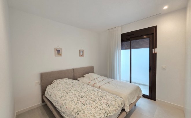 Resale - Apartment -
Pilar de la Horadada - Costa Blanca