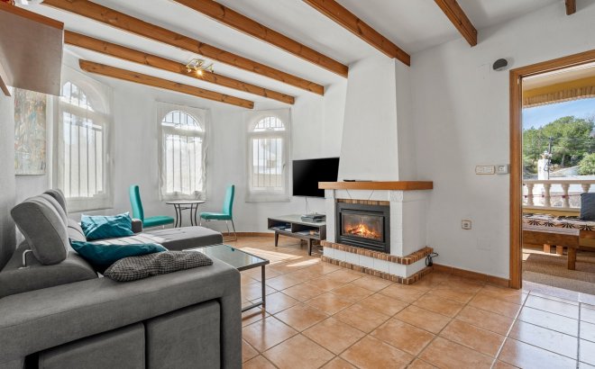 Resale - Villa -
Orihuela Costa - Costa Blanca