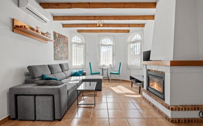 Resale - Villa -
Orihuela Costa - Costa Blanca