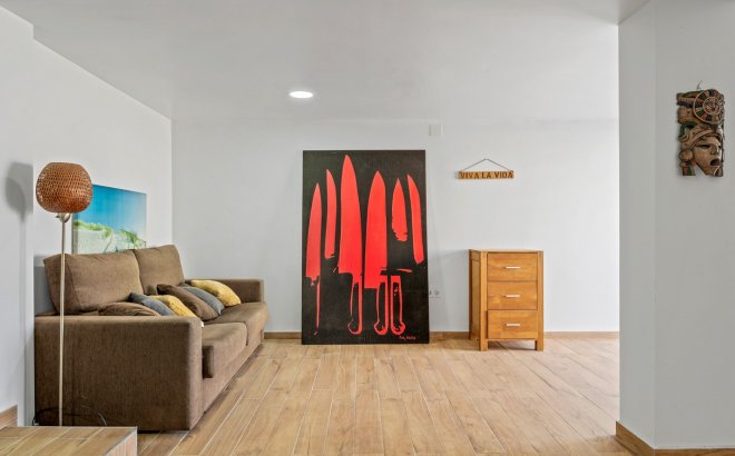 Resale - Villa -
Orihuela Costa - Costa Blanca