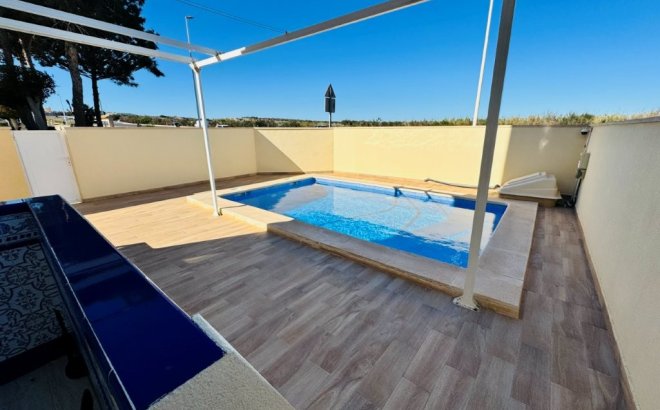 Resale - Apartment -
La Mata - Costa Blanca