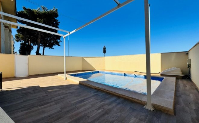 Resale - Apartment -
La Mata - Costa Blanca