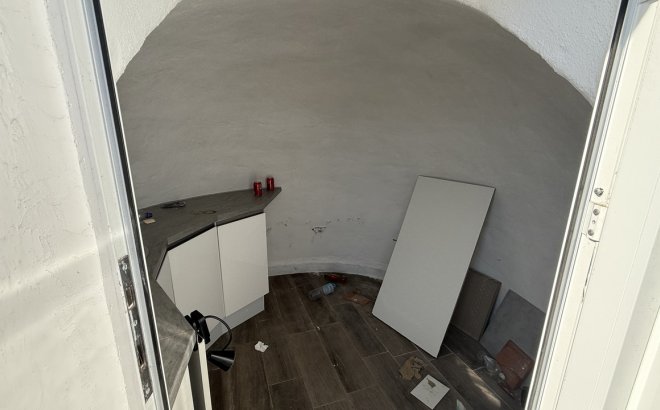 Resale - Villa -
Villamartin - Costa Blanca