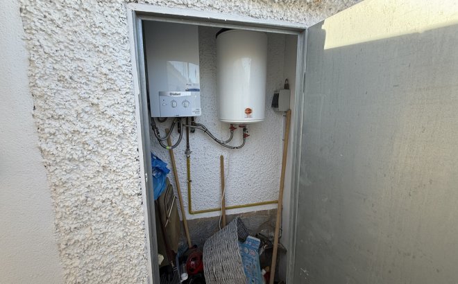 Resale - Villa -
Villamartin - Costa Blanca