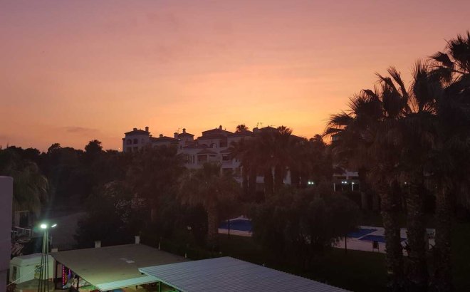 Resale - Apartment -
Villamartin - Costa Blanca