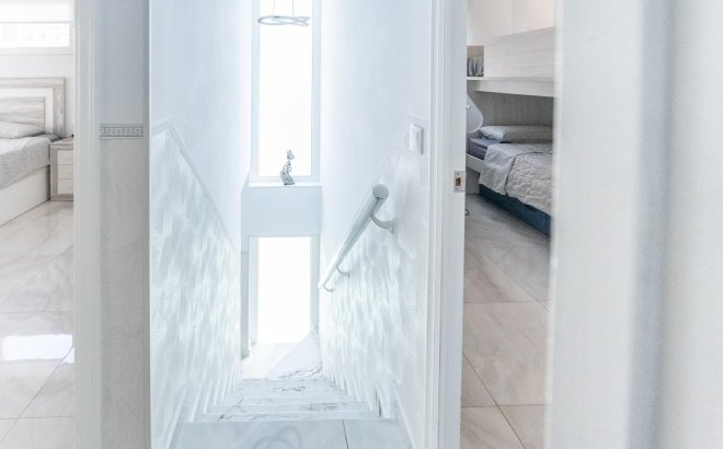 Resale - Town House -
Torrevieja - Punta Prima