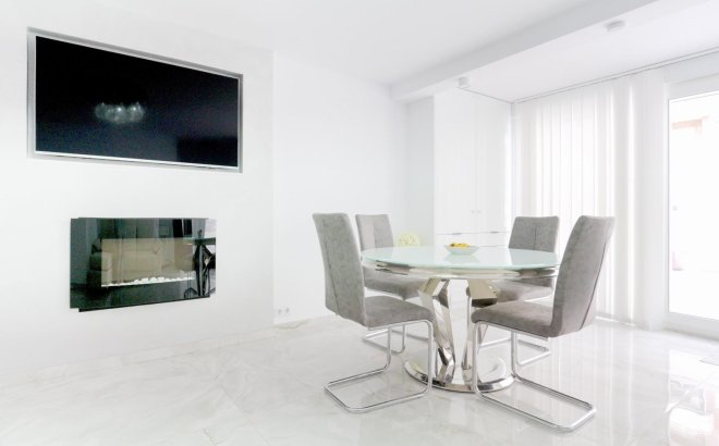 Resale - Town House -
Torrevieja - Punta Prima