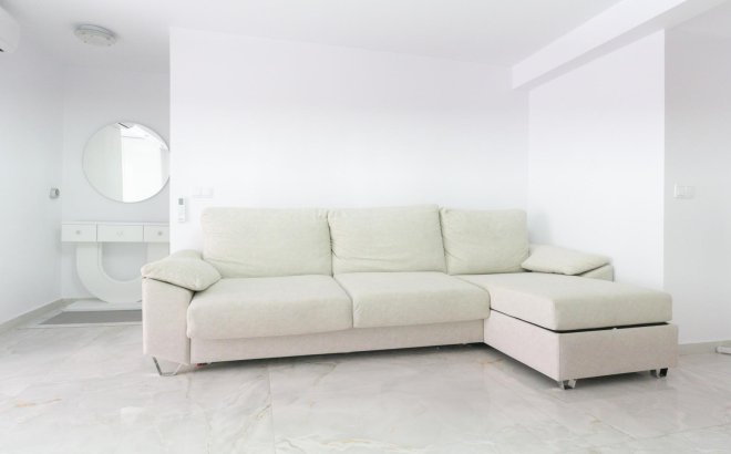 Resale - Town House -
Torrevieja - Punta Prima