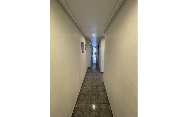 Resale - Penthouse -
Torrevieja - Playa de cura