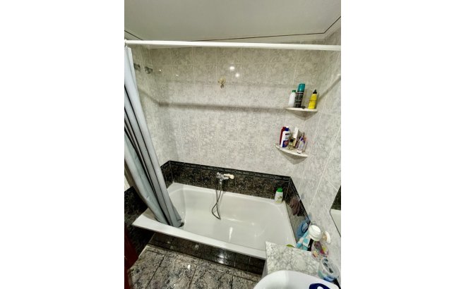 Resale - Penthouse -
Torrevieja - Playa de cura