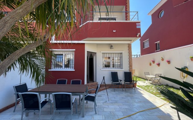 Resale - Town House -
Torre de la Horadada - Costa Blanca