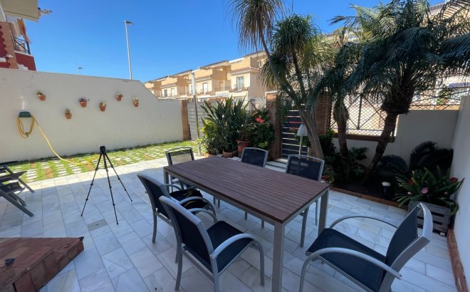 Resale - Town House -
Torre de la Horadada - Costa Blanca
