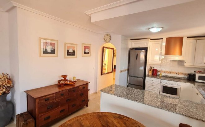 Herverkoop - Penthouse -
Villamartin - Costa Blanca