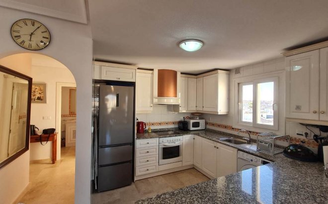 Herverkoop - Penthouse -
Villamartin - Costa Blanca