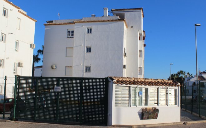 Herverkoop - Penthouse -
Villamartin - Costa Blanca