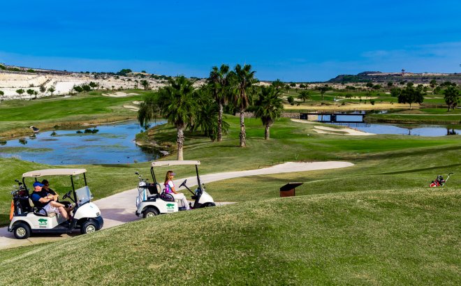 Herverkoop - Penthouse -
Villamartin - Costa Blanca