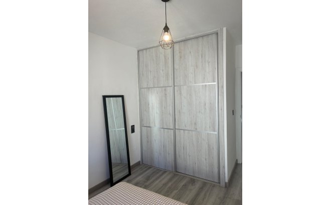 Resale - Apartment -
Torrevieja - Centro