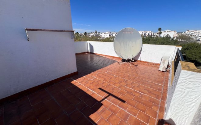 Resale - Villa -
Vistabella Golf Entre Naranjos - Inland