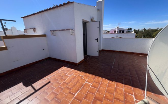 Resale - Villa -
Vistabella Golf Entre Naranjos - Inland