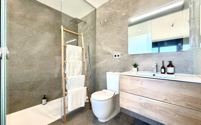 Resale - Villa -
San Miguel de Salinas - Bellavista