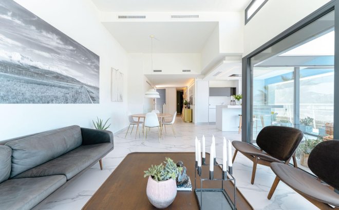 Resale - Villa -
San Miguel de Salinas - Bellavista