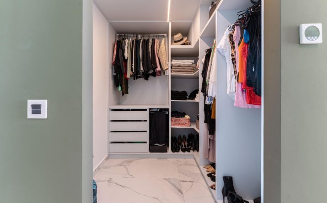 Resale - Villa -
San Miguel de Salinas - Bellavista