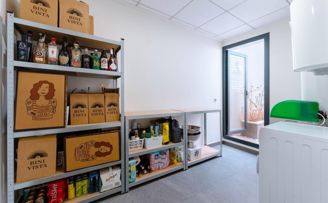 Resale - Villa -
San Miguel de Salinas - Bellavista