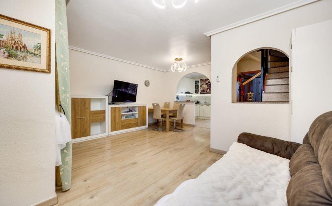 Resale - Town House -
Torrevieja - Aguas Nuevas