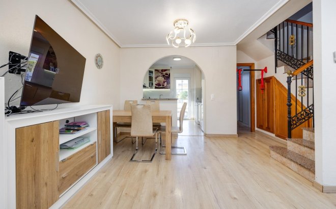 Resale - Town House -
Torrevieja - Aguas Nuevas