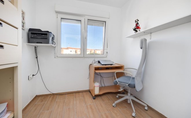 Resale - Town House -
Torrevieja - Aguas Nuevas