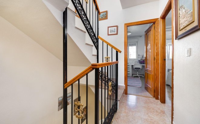 Resale - Town House -
Torrevieja - Aguas Nuevas