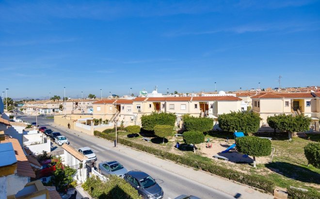 Resale - Town House -
Torrevieja - Aguas Nuevas