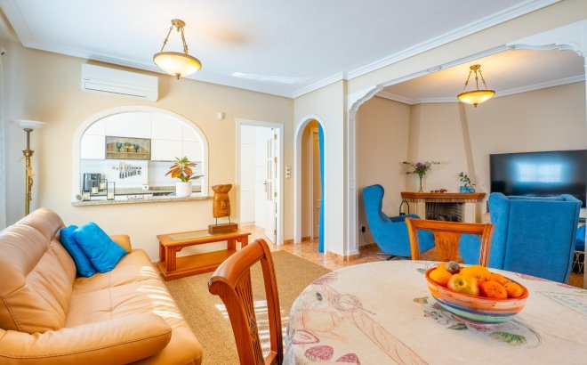 Resale - Dúplex -
Orihuela Costa - La Regia