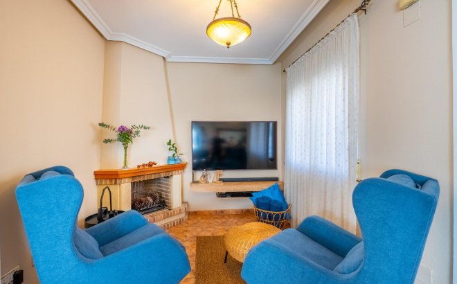 Resale - Dúplex -
Orihuela Costa - La Regia