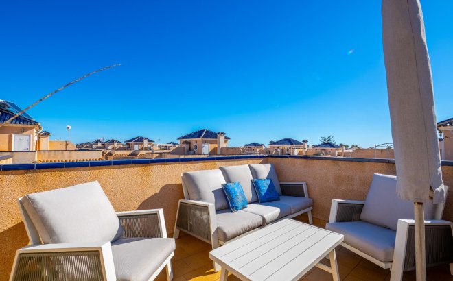 Resale - Dúplex -
Orihuela Costa - La Regia