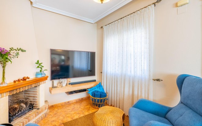 Resale - Dúplex -
Orihuela Costa - La Regia