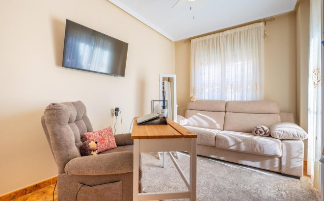 Resale - Dúplex -
Orihuela Costa - La Regia