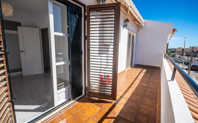 Resale - Villa -
San Miguel de Salinas - Inland