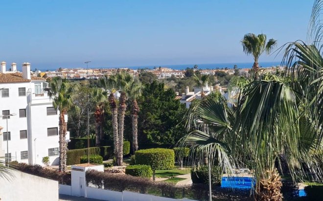 Herverkoop - Penthouse -
Villamartin - Costa Blanca
