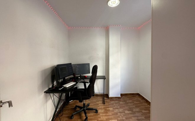 Herverkoop - Appartement -
Torrevieja - La Mata Pueblo